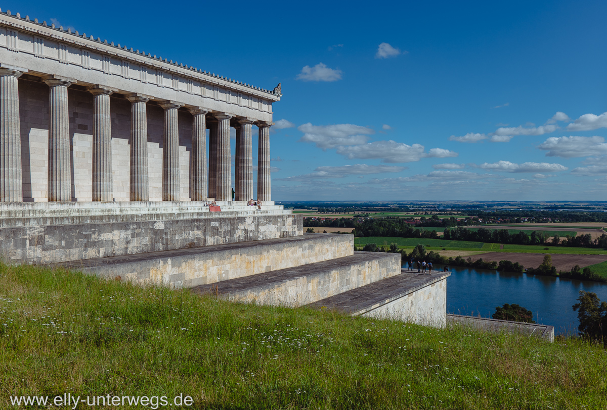 Ausflugstipp: Ein Besuch bei der Walhalla bei Regensburg und die Burgruine Donaustauf